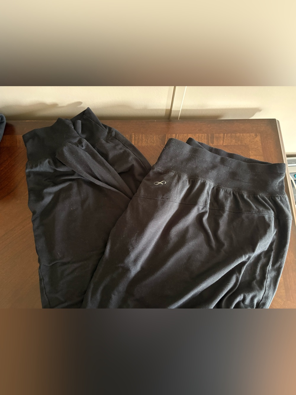 4 piece Bundle Women’s XL Athletic Pants and Shorts